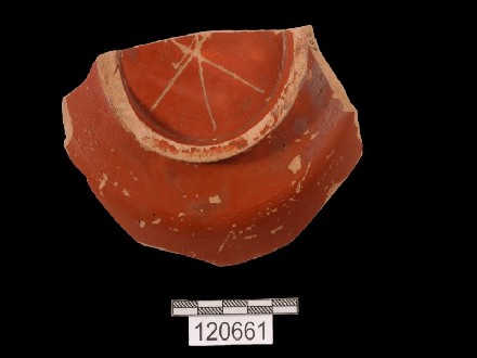 https://www.museovillatraiano.it/immagini_articoli/85/055-piatto-330.jpg